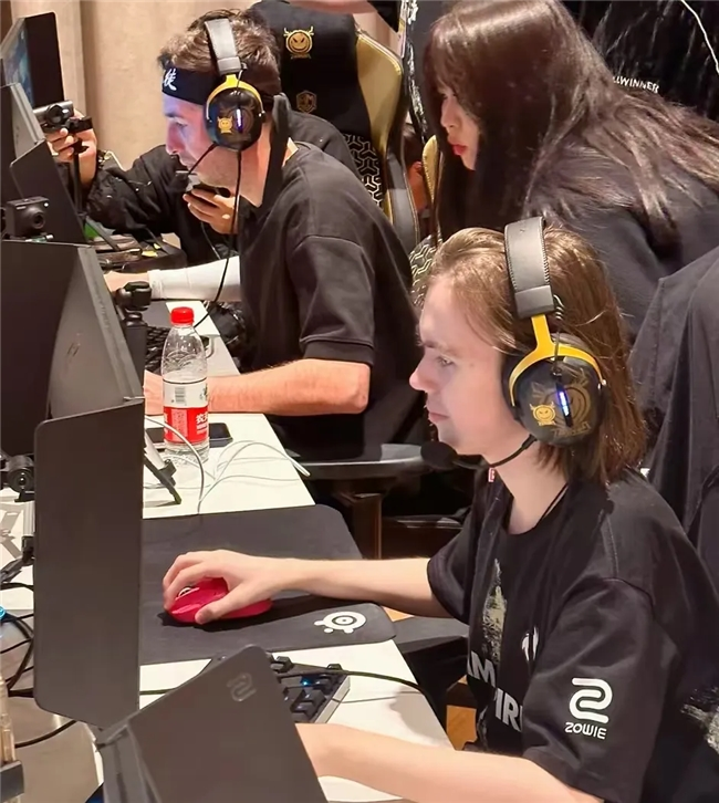 梦幻联赛 S25 预选赛：Pyw Xiaoqiang 在团战中刺穿敌队，XG 击败 Tidebound 晋级主赛