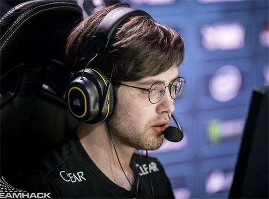 丛林差距！Awei的夜曲重重阴影并偷取了大龙，完全主导了 Leyan 的图标战队，取得了首场胜利。